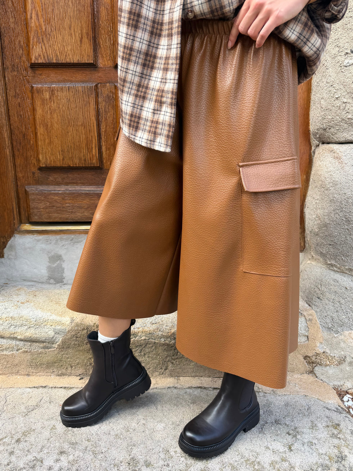 Bermuda | GRAIN | Camel